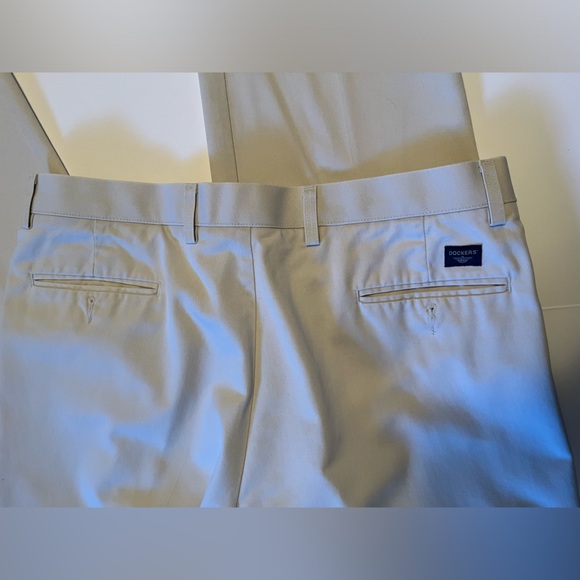 Dockers khaki dress pants 36/30 - Picture 4 of 4